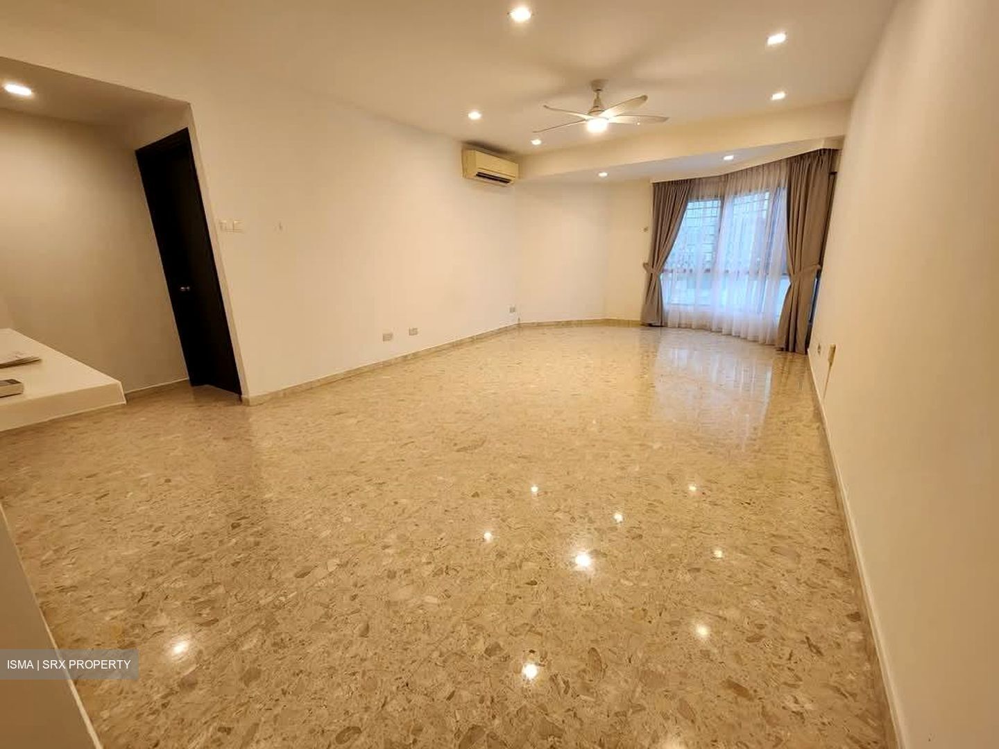 Eastwood Centre (D16), Apartment #588875771